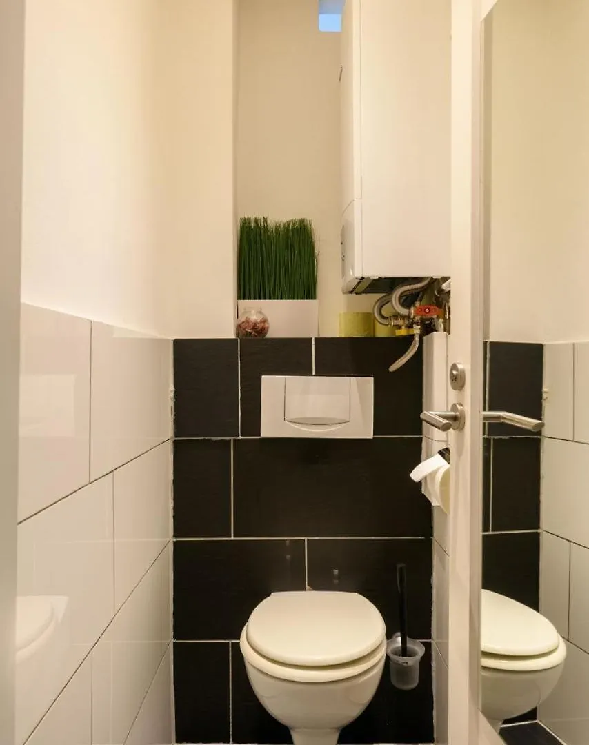 Modern Vienna Apartment In Prime Location
